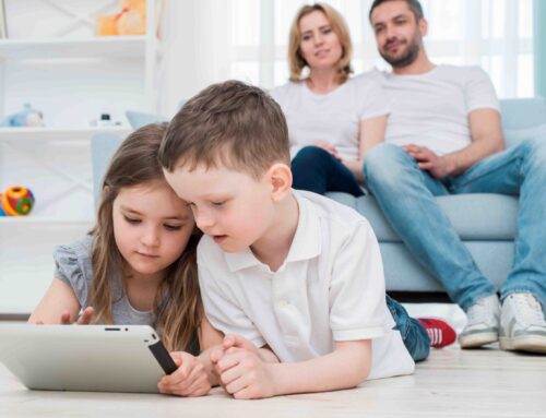 Ecranele sunt un instrument perfect de a îți cunoaște mai bine copilul, de a educa sănătos un viitor adult